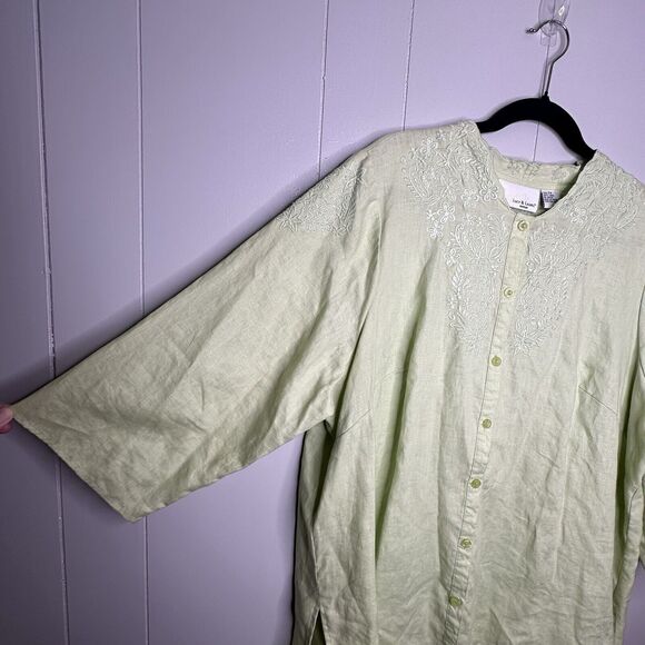 Lucy & Laurel Woman Plus Size 2X Green Blouse 100% Linen Button Up Embroidered - Picture 6 of 12